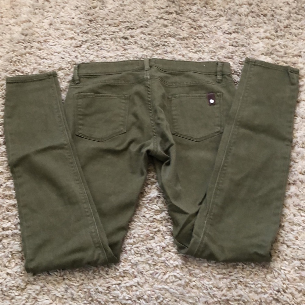 Roxy Jeans - Picture 3 of 3